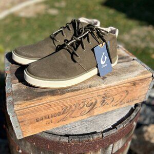 NWT OluKai - Papakū ‘Ili Men’s Waxed Canvas Chukka Boots – Olive Size 11 - Olive